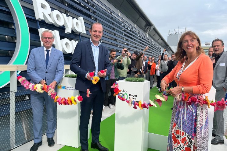 Nieuwe voetgangersbrug voor Royal FloraHolland